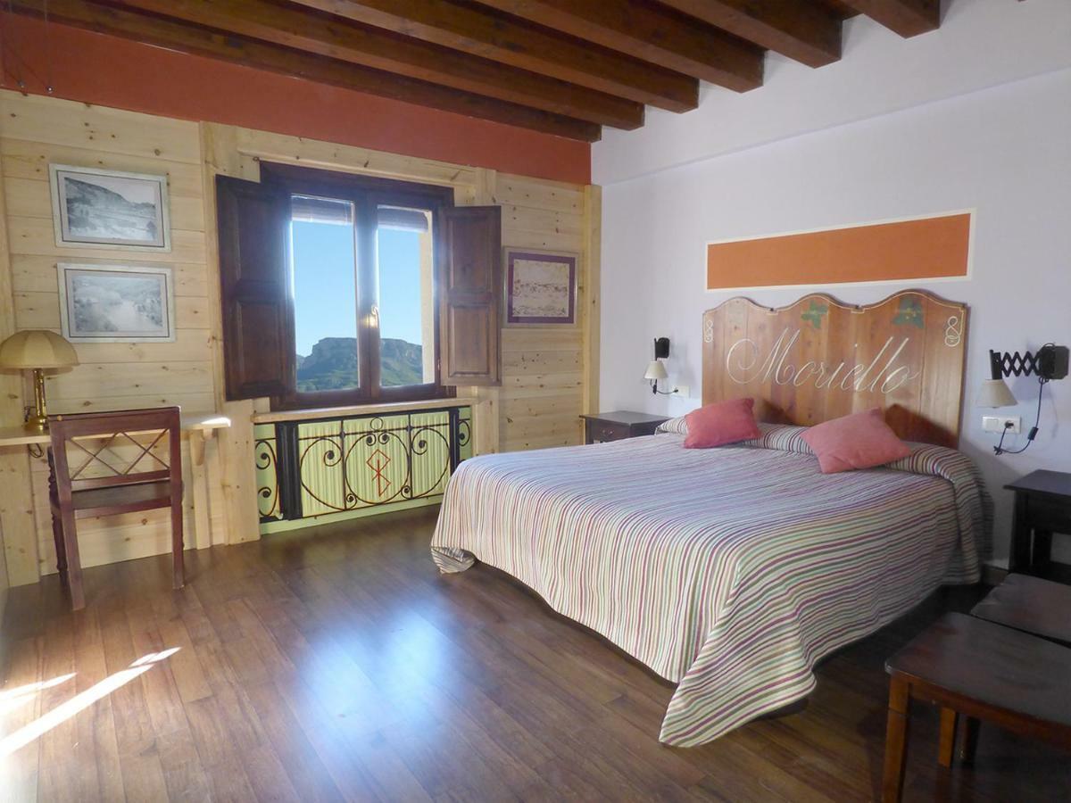 Hotel Rural Reina Berta Murillo de Gállego Exteriör bild
